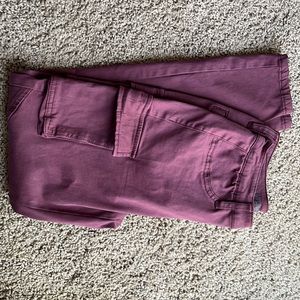 Women’s/Juniors Mossimo high rise jegging in Maroon